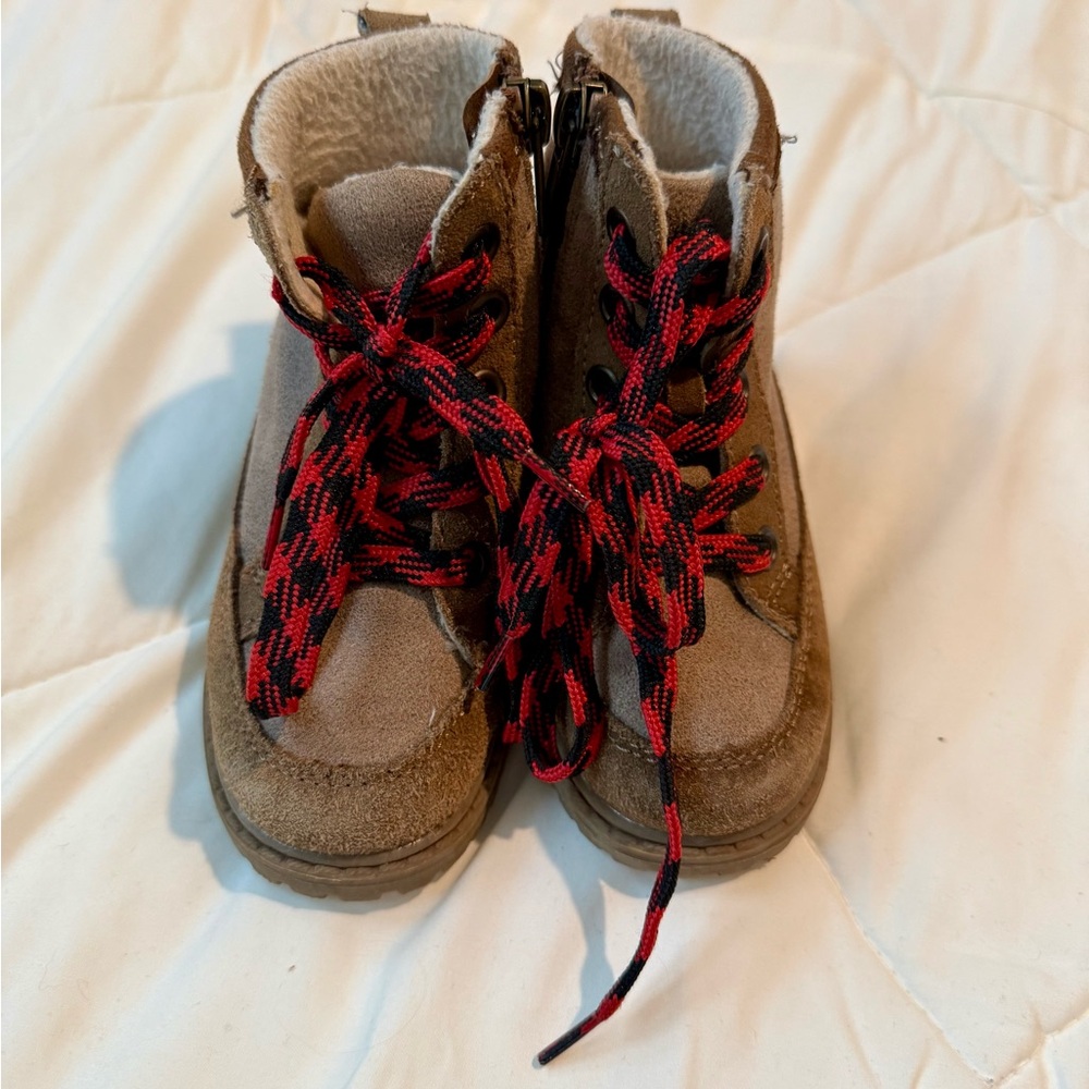 DayFive Tan Kids Boots with Red Laces toddler boys size 8